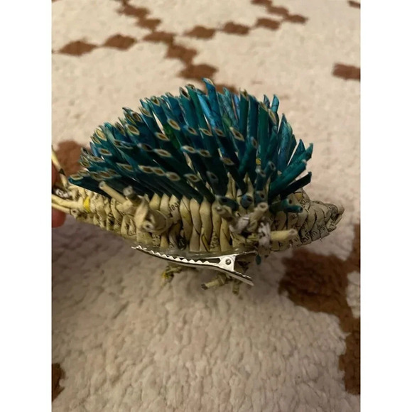 Handmade Recycled Porcupine Animal Clip on Figurine Decor - Picture 5 of 6
